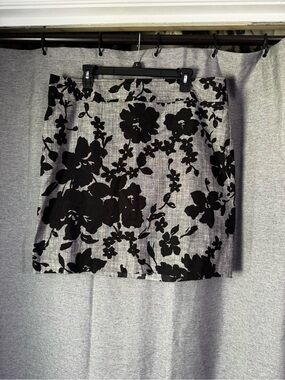 Ann Taylor Black Floral Mini Skirt